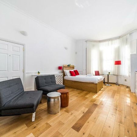 New 1 Bedroom Earls Court Flat Centre Of 런던 외부 사진