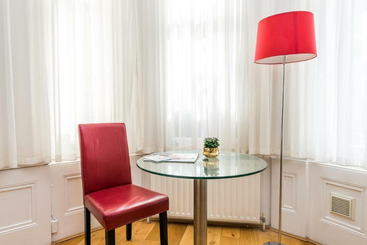 New 1 Bedroom Earls Court Flat Centre Of 런던 외부 사진