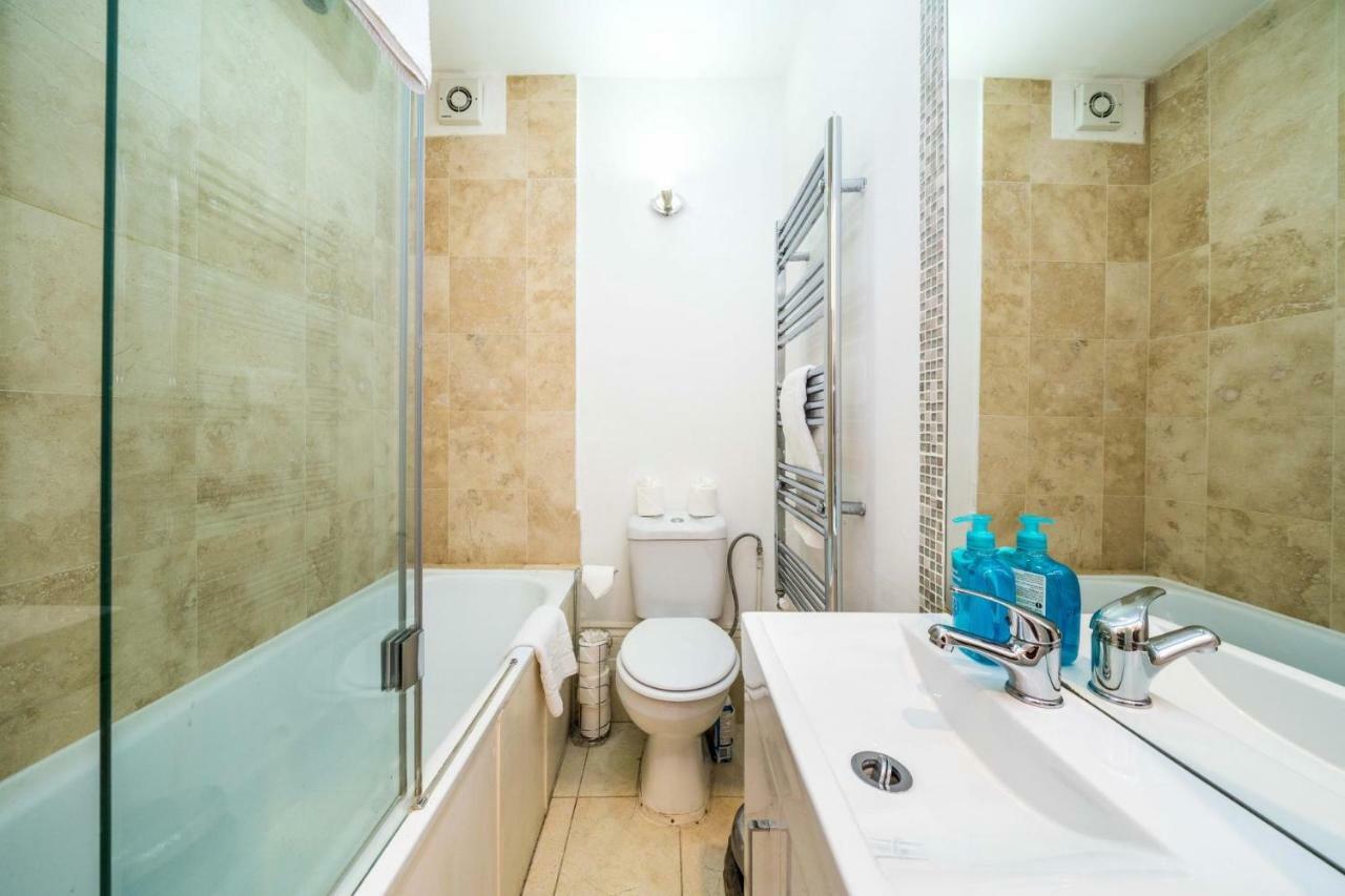 New 1 Bedroom Earls Court Flat Centre Of 런던 외부 사진